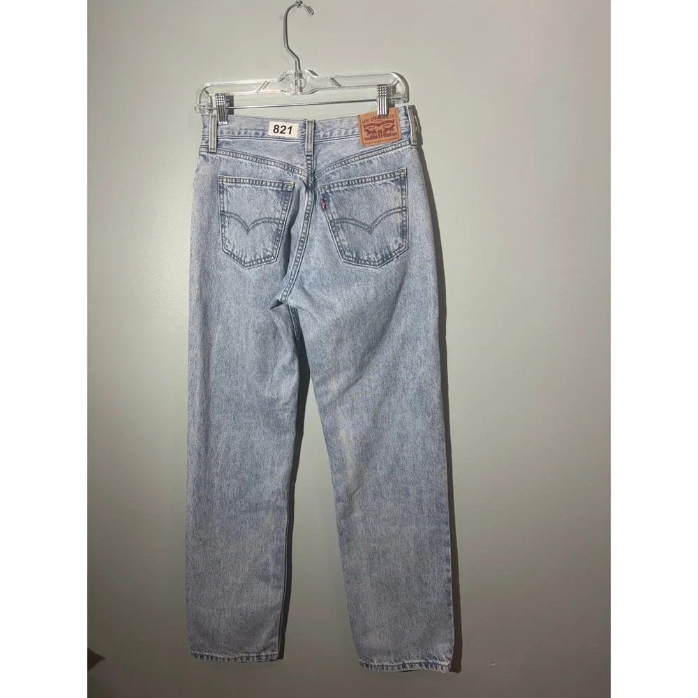 Levis Low Pro Straight Jeans Light Wash Denim Womens Size 26 Blue Relaxed Leg